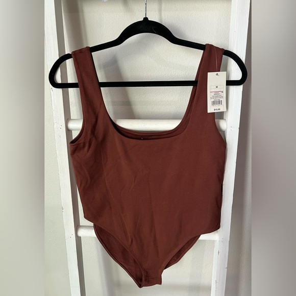a new day Tops - *NWT*- Women’s M body suit (brown/maroon)